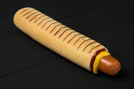 Хот-дог Французский с куриной колбаской