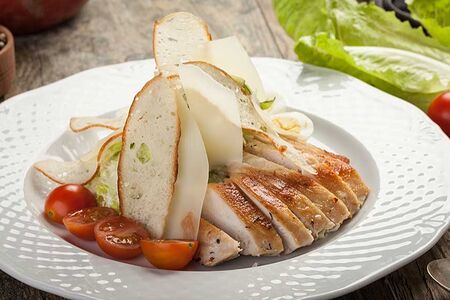 Цезарь с курицей