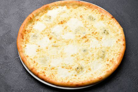 Пицца Кватро Формаджи 30см