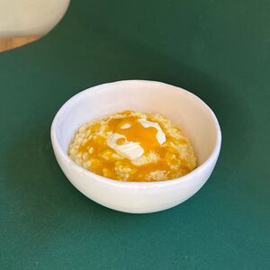 Пшенная каша на кокосовом молоке с пюре манго