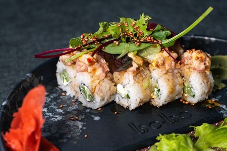 Запеченный ролл Тунец