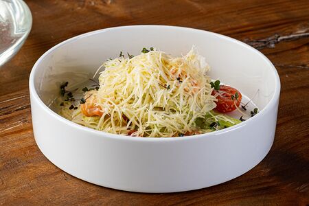 Цезарь с тигровыми креветками