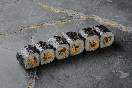 Классический ролл с копченым угрем