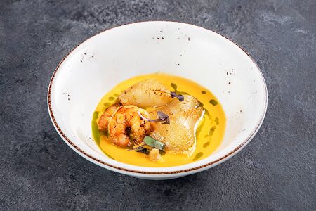 Сливочный биск с морепродуктами