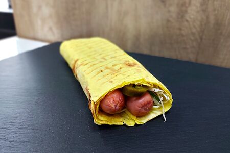 Острый двойной шаур-дог