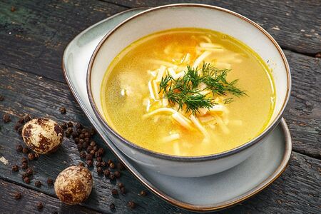 Куриный суп с лапшой