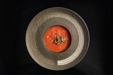 Имбирно-томатный крем-суп с беконом