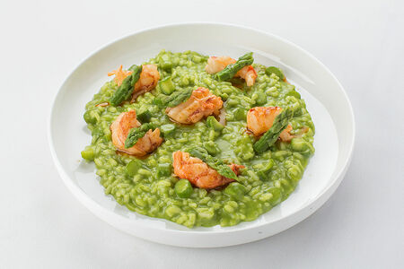 Ризотто, спаржа, креветки