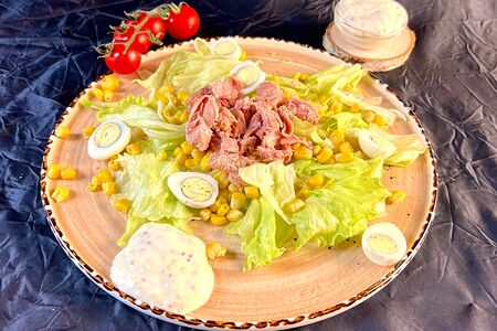 Салат с тунцом Пп