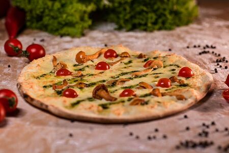 Пицца с лесными грибами