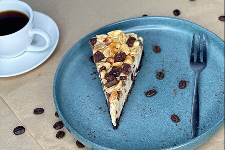 Чизкейк New York карамельный с арахисом