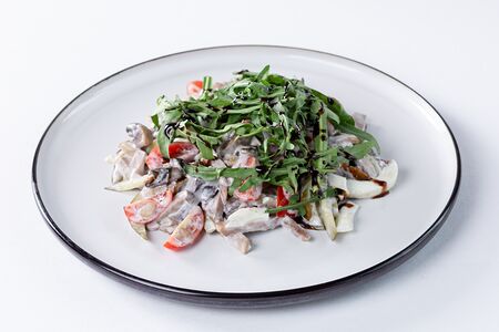 Салат с говяжьим языком