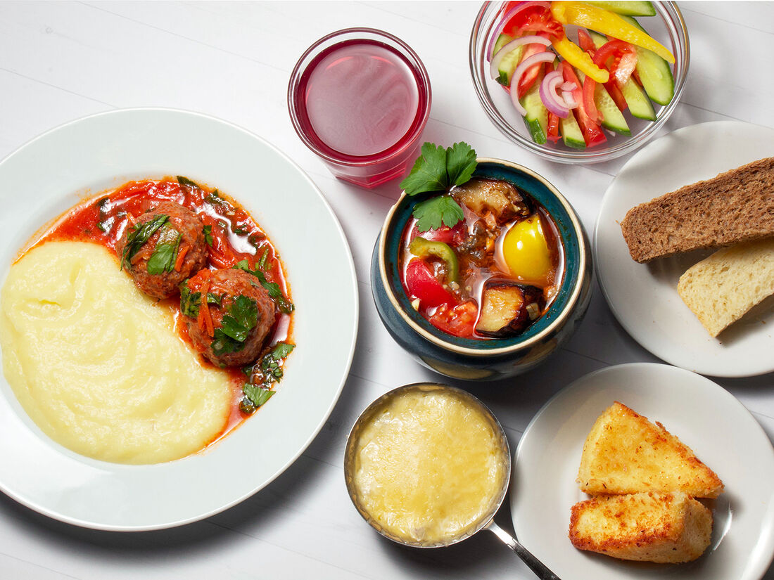 Столовая 888