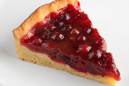 Пирог с таёжной брусникой