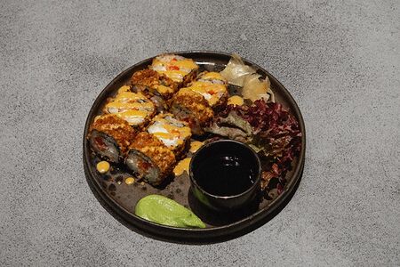 Темпура ролл с лососем