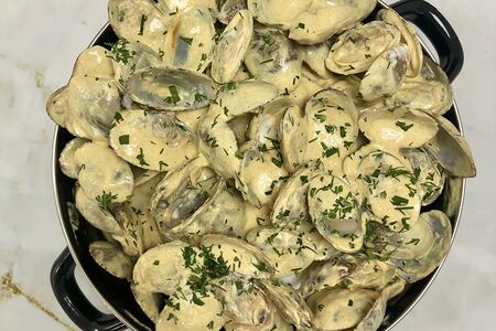 Вонголе в соусе Том ям