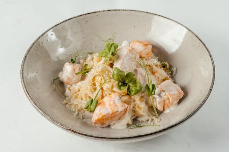 Фетучини с лососем