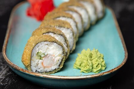 Тёплый ролл с креветкой