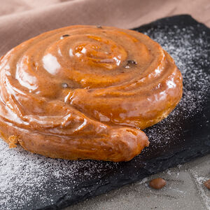 Улитка с изюмом и корицей