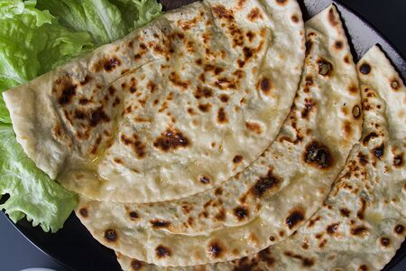 Кутабы с сыром, зеленью и гранатами