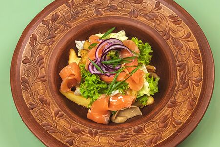 Салат с сёмгой и грибами