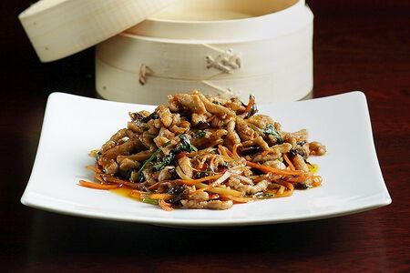 Рубленая свинина в рисовом вине