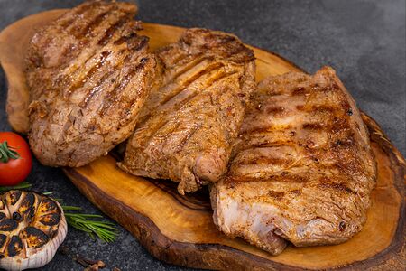 Стейк cвинoй