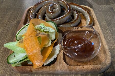 Шайба куриная с томатным соусом