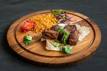 Мини-шашлык из говяжьей вырезки с гарниром