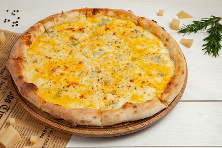 Пицца Четыре сыра (32 см)