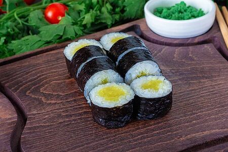 Маки с дайконом