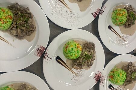 Телятина с шампиньонами