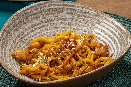 Лапша удон с курицей