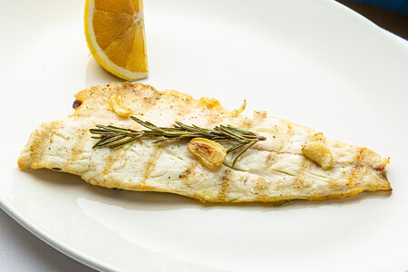 Филе сибаса на гриле