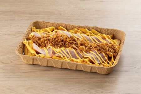 Картофель с пепперони под сырным соусом