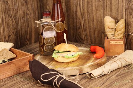 Чизбургер с двойной котлетой