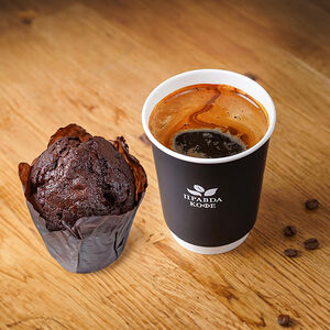 Кофе и маффин