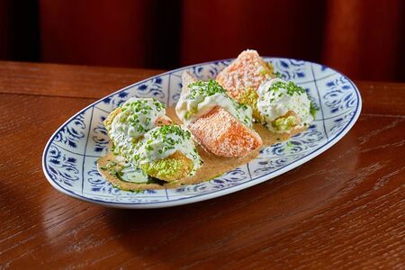 Запечёный батат со страчателлой и трюфельным соусом