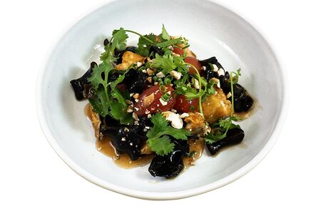 Древесные грибы с хрустящими баклажанами