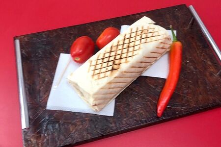 Сосиска двойная в лаваше