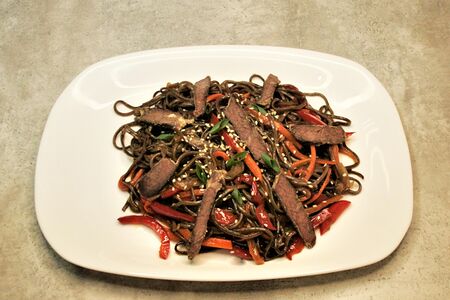 Соба с говядиной