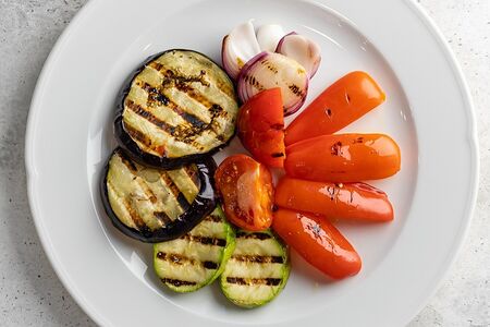 Ассорти овощей на гриле