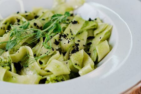 Зеленая паста с брокколи безлактозная