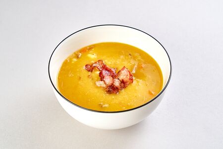 Суп гороховый с копченостями