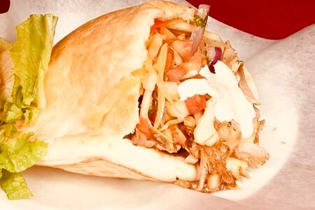 Шаурма в арабской пите