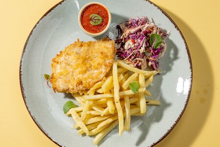 Куриный шницель с сырной корочкой