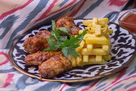 Куриные крылышки с тайским соусом