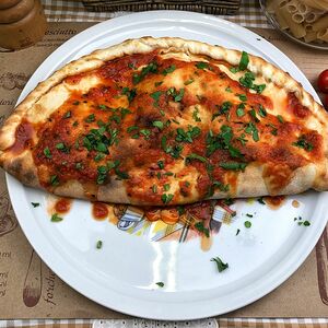 Кальцоне