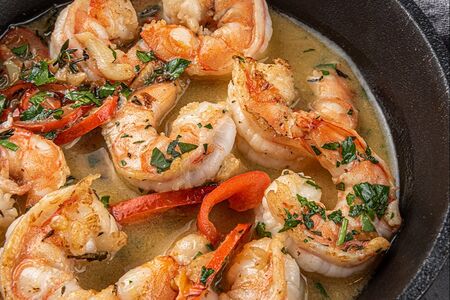 Креветки в пряном масле