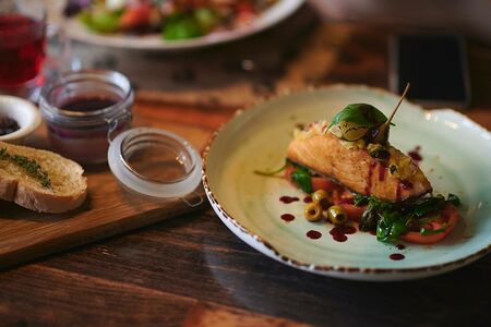 Лосось по-неаполитански